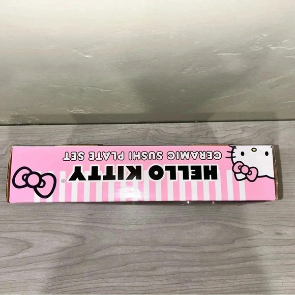 HELLO KITTY CERAMIC SUSHI PLATE SET. MADE BY SANRIO. BRAND NEW WITH TAGS. - Picture 7 of 9